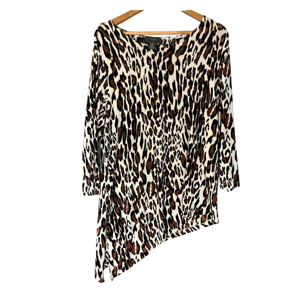 Chicos Travelers Leopard Print Asymmetrical Tunic Top 2 L Vacation Packable